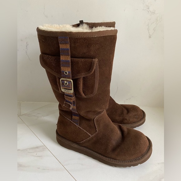 UGG Australia Cargo Suede Leather W/Sheepskin Lined Brown Boots S/N 1968 size 4 - Picture 2 of 16